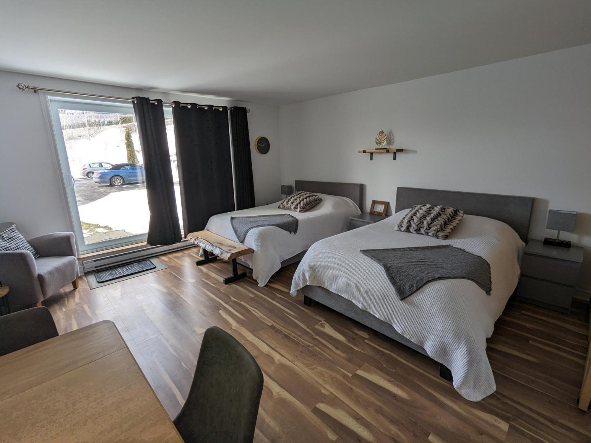 Bienvenue Chez Alice Et Daniel Apartment Saint-Ferreol-les-Neiges Exterior photo